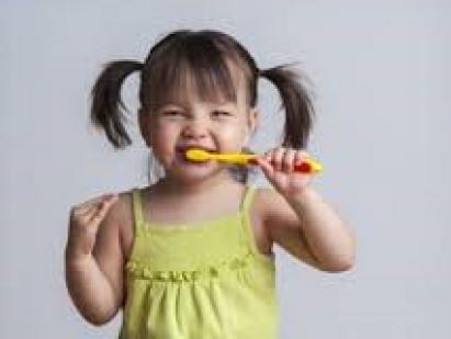 Кариес молочных зубов у детей раннего возраста: причины, симптомы, варианты лечения, профилактика